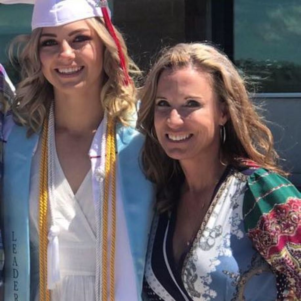 Meet your Posher, Leslye